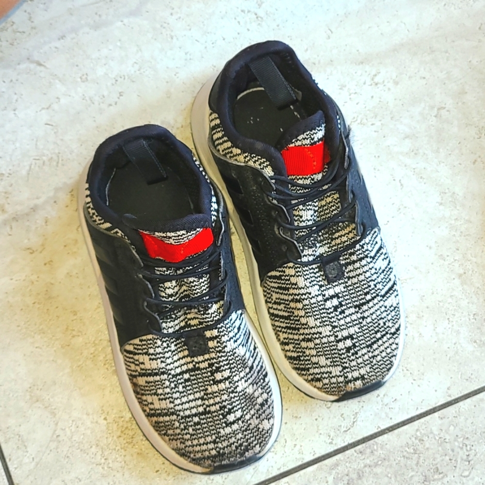 Adidas boys shoes 8.5